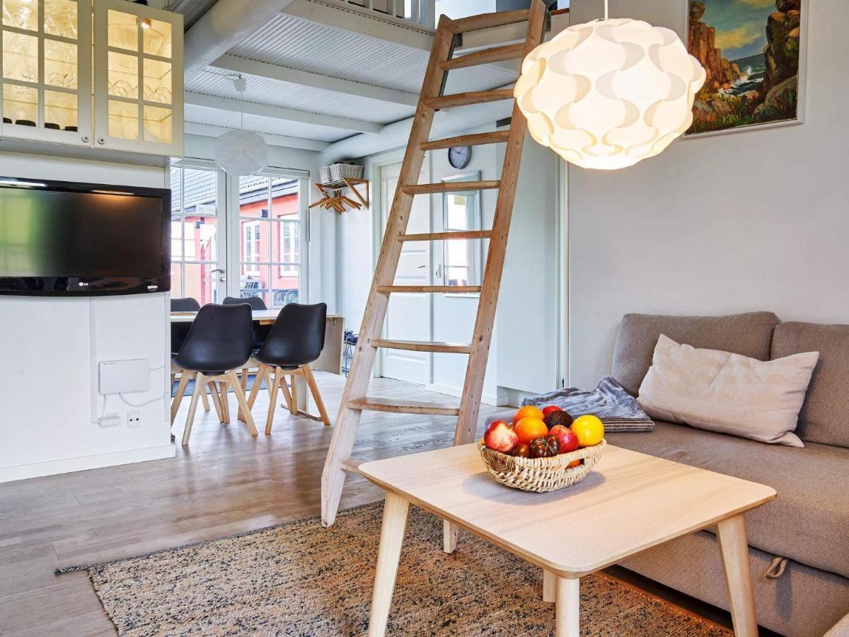 5 Person Holiday Home In AÅkirkeby Esterno foto
